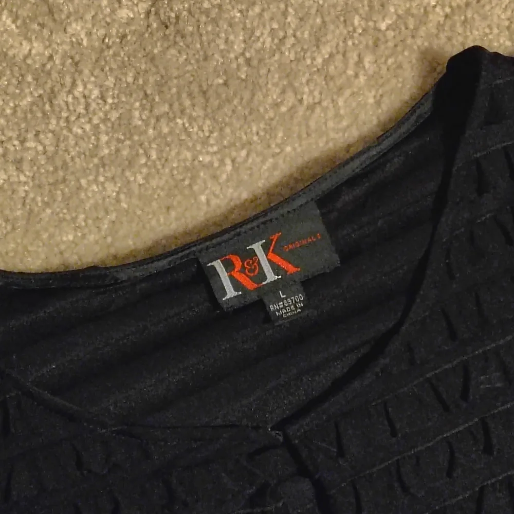 R&K Elegant Black Layered Women's Shrug - Picture 6 of 10